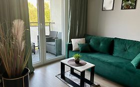 Apartment Green With Private Bike Storage